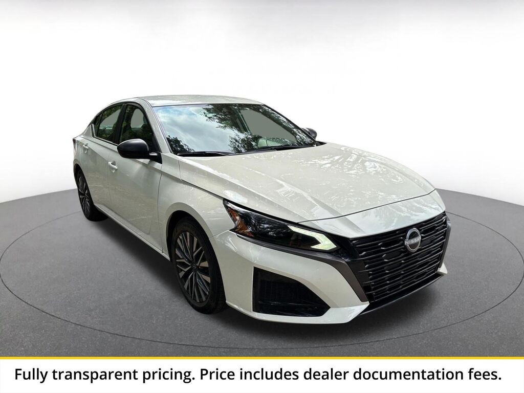 2026 Nissan Altima SV — photo 1 of 13