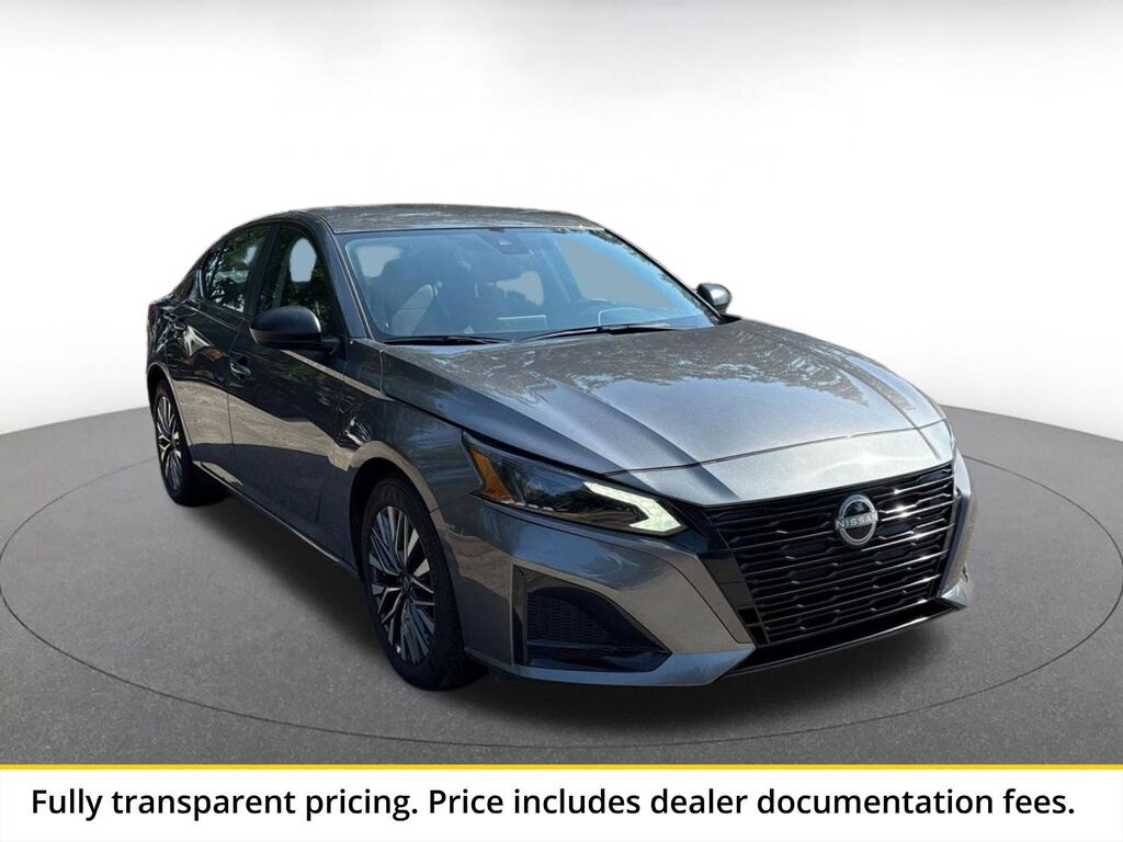 2026 Nissan Altima SV — photo 1 of 13