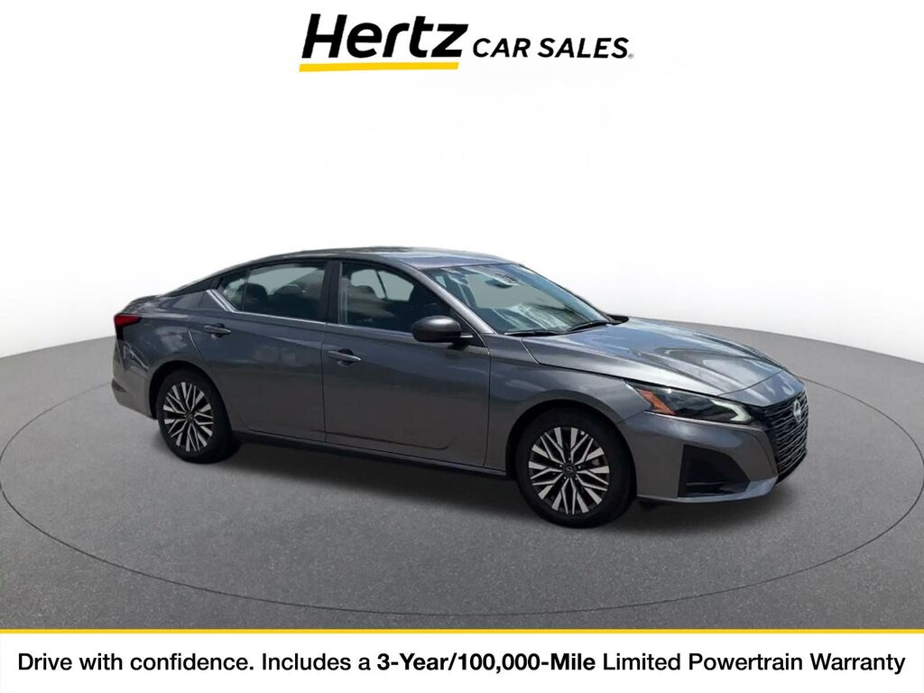 2026 Nissan Altima SV — photo 1 of 11