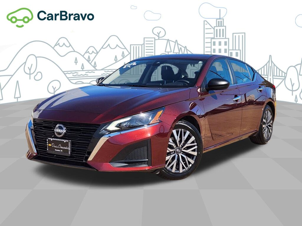2025 Nissan Altima SV — photo 1 of 6