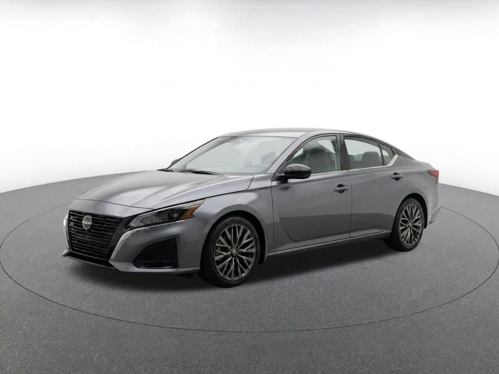 2025 Nissan Altima SV — photo 1 of 1