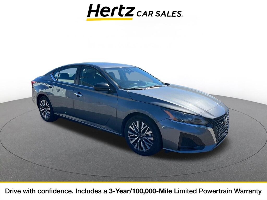 2025 Nissan Altima SV — photo 1 of 1