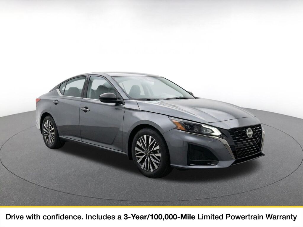 2025 Nissan Altima SV — photo 1 of 1