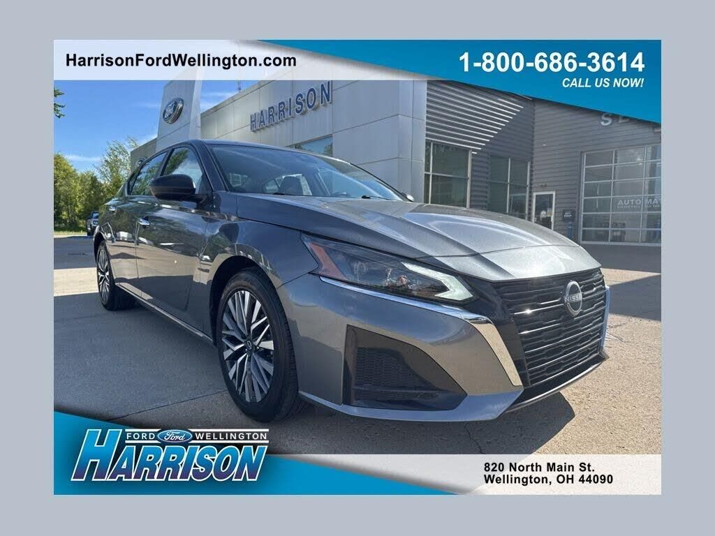 2025 Nissan Altima 2.5 SV — photo 1 of 1