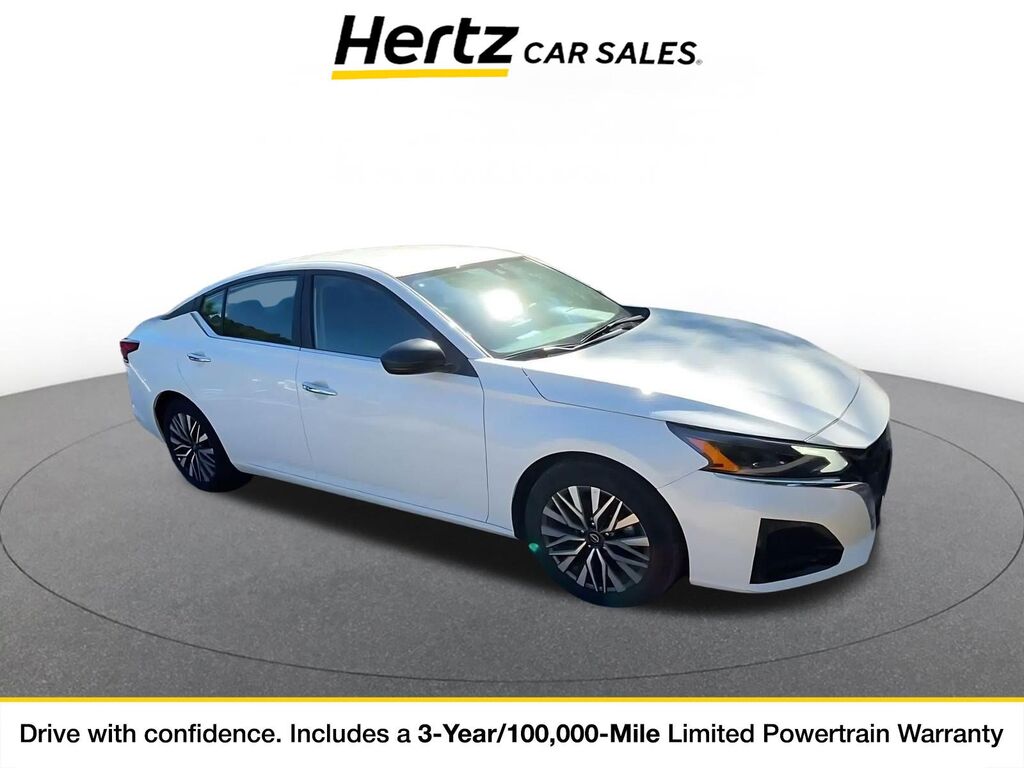 2025 Nissan Altima SV — photo 1 of 1