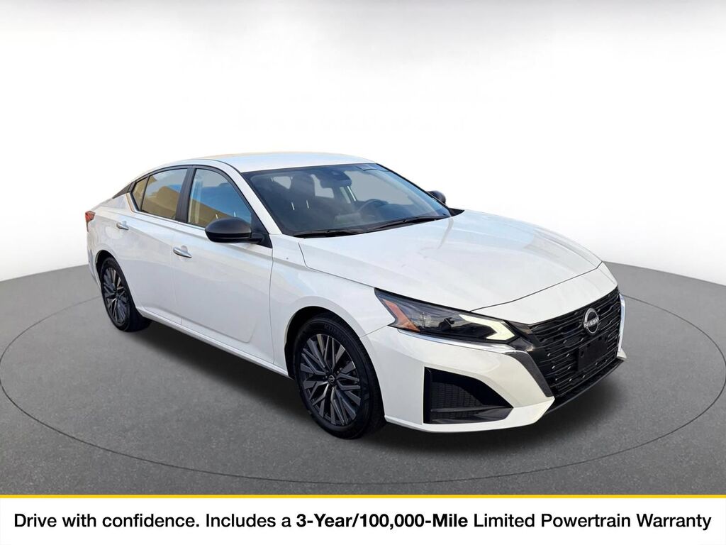 2025 Nissan Altima SV — photo 1 of 1