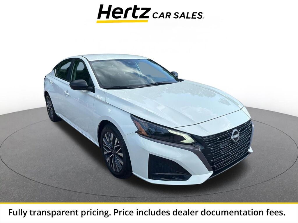 2026 Nissan Altima SV — photo 1 of 13