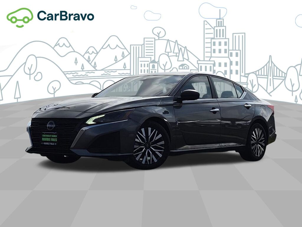 2025 Nissan Altima SV — photo 1 of 6