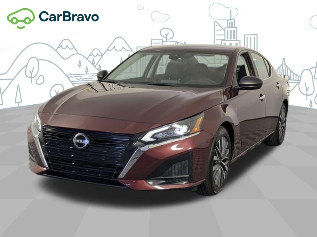 2025 Nissan Altima SV — photo 1 of 6