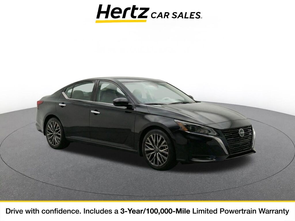 2025 Nissan Altima SV — photo 1 of 1