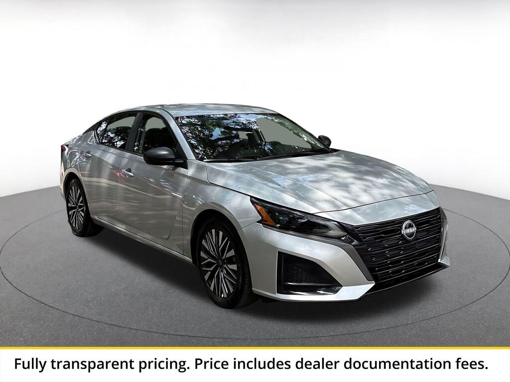 2026 Nissan Altima SV — photo 1 of 13