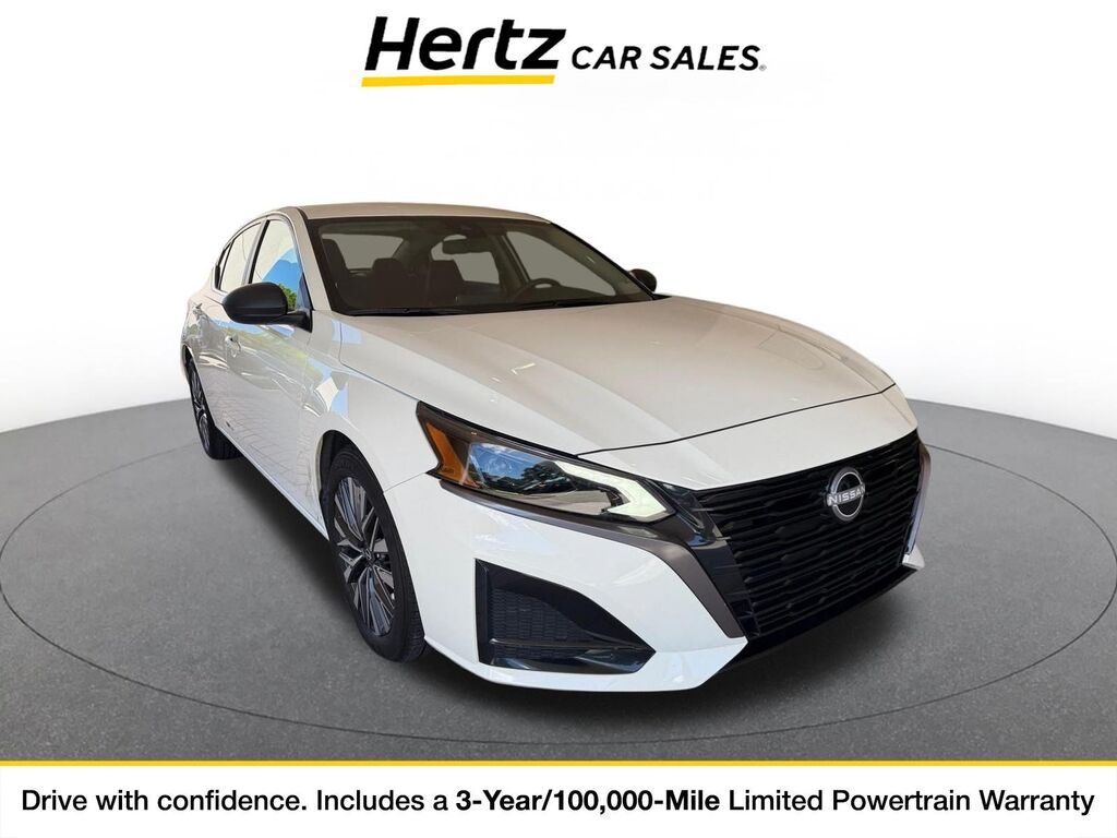 2026 Nissan Altima SV — photo 1 of 10