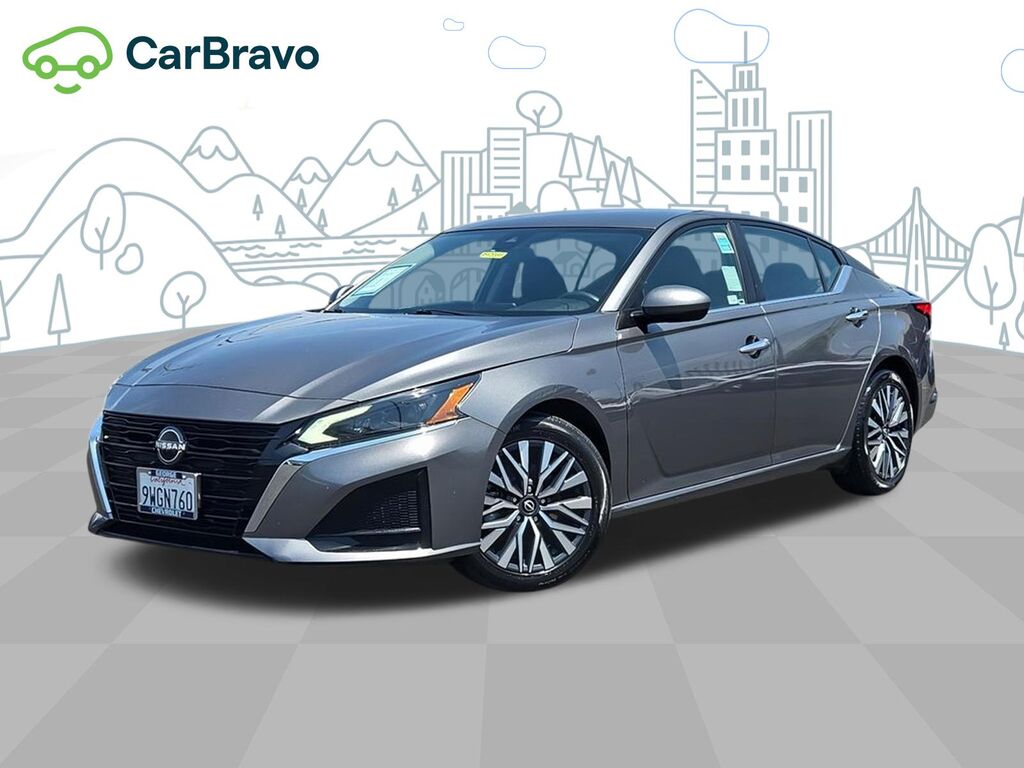 2023 Nissan Altima SV FWD — photo 1 of 6