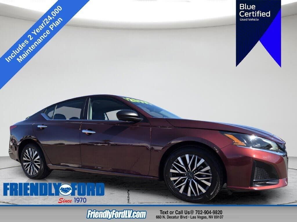 2025 Nissan Altima 2.5 SV — photo 1 of 1