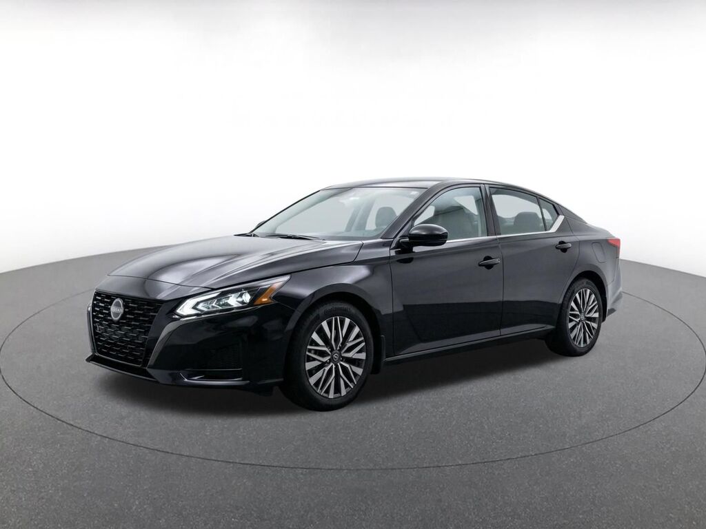 2025 Nissan Altima SV — photo 1 of 1