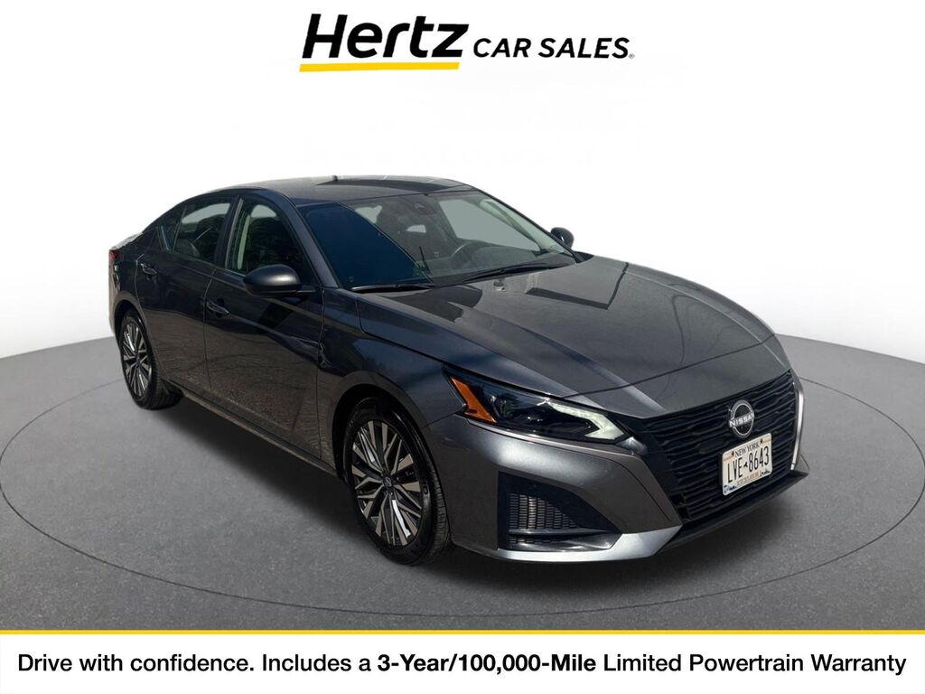 2026 Nissan Altima SV — photo 1 of 11