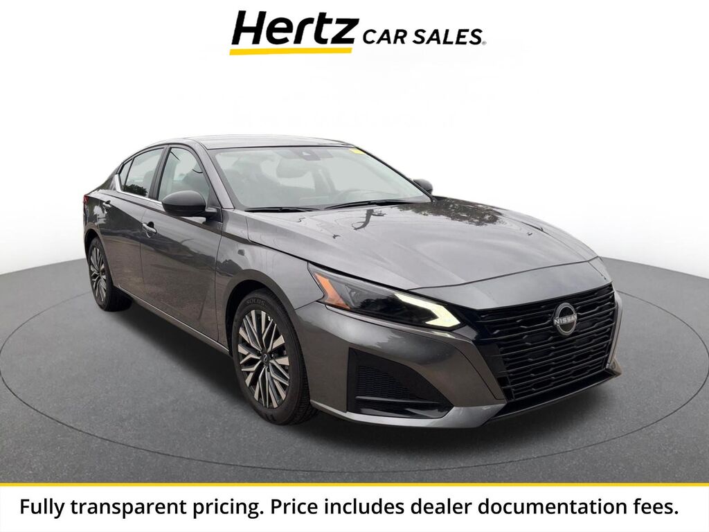 2026 Nissan Altima SV — photo 1 of 13