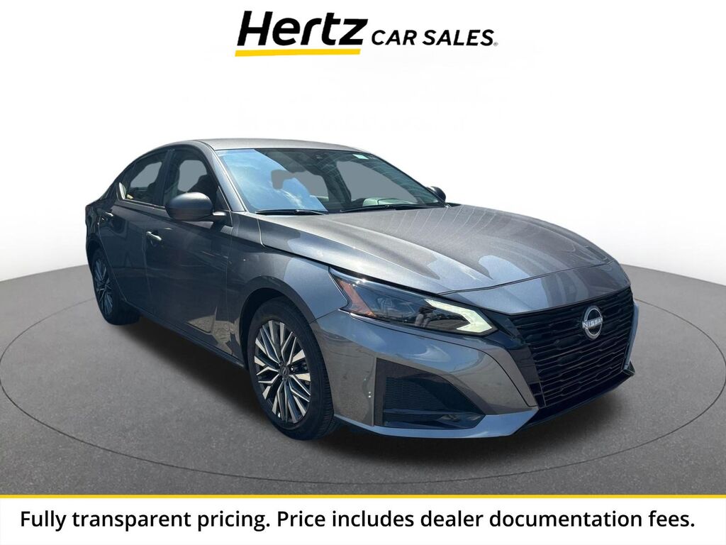 2026 Nissan Altima SV — photo 1 of 11