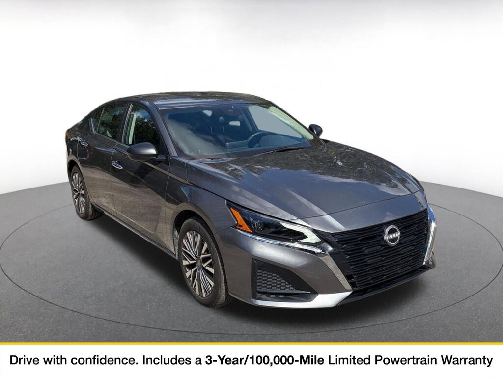 2025 Nissan Altima SV — photo 1 of 1