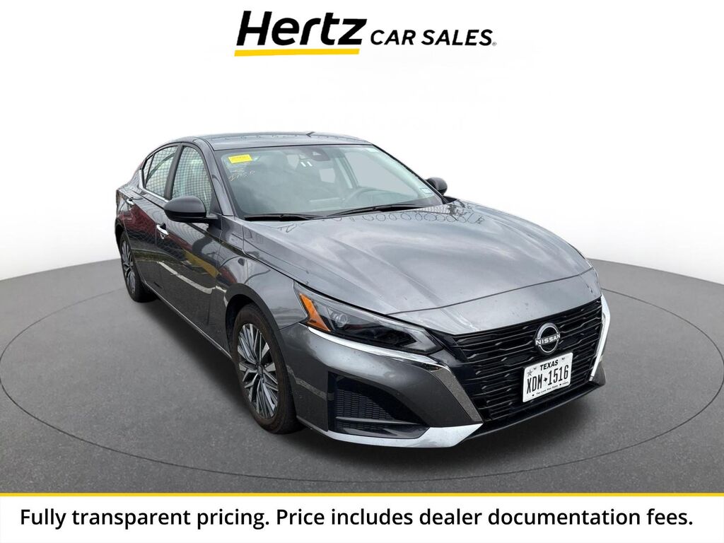2025 Nissan Altima SV — photo 1 of 26