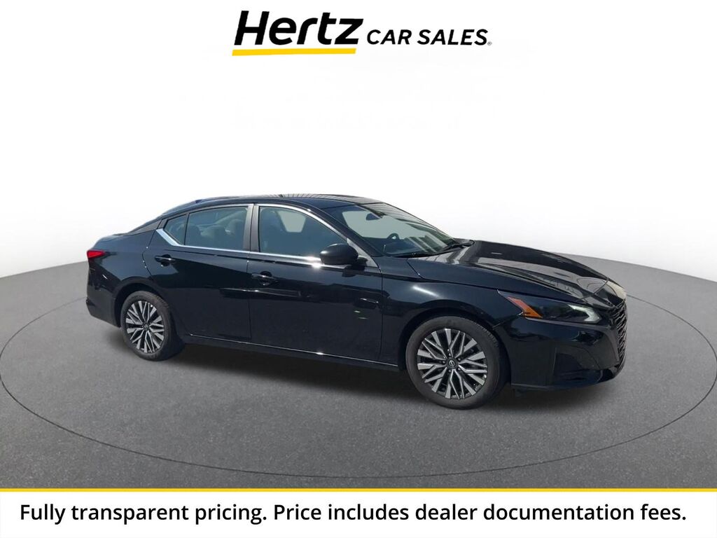 2026 Nissan Altima SV — photo 1 of 13