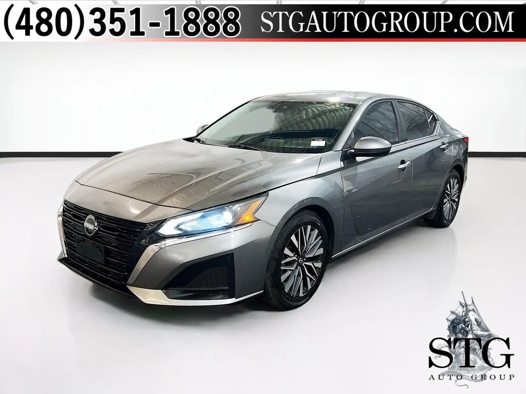 2023 Nissan Altima 2.5 SV — photo 1 of 13