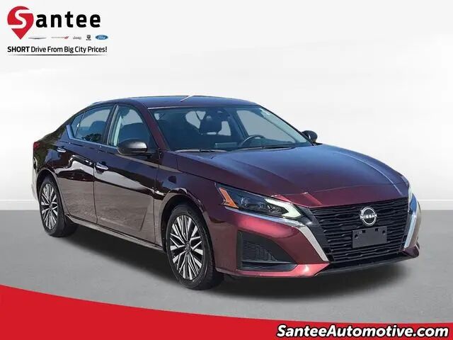 2024 Nissan Altima 2.5 SV