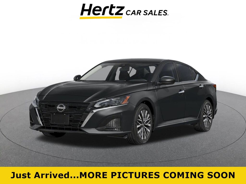 2025 Nissan Altima SV — photo 1 of 1