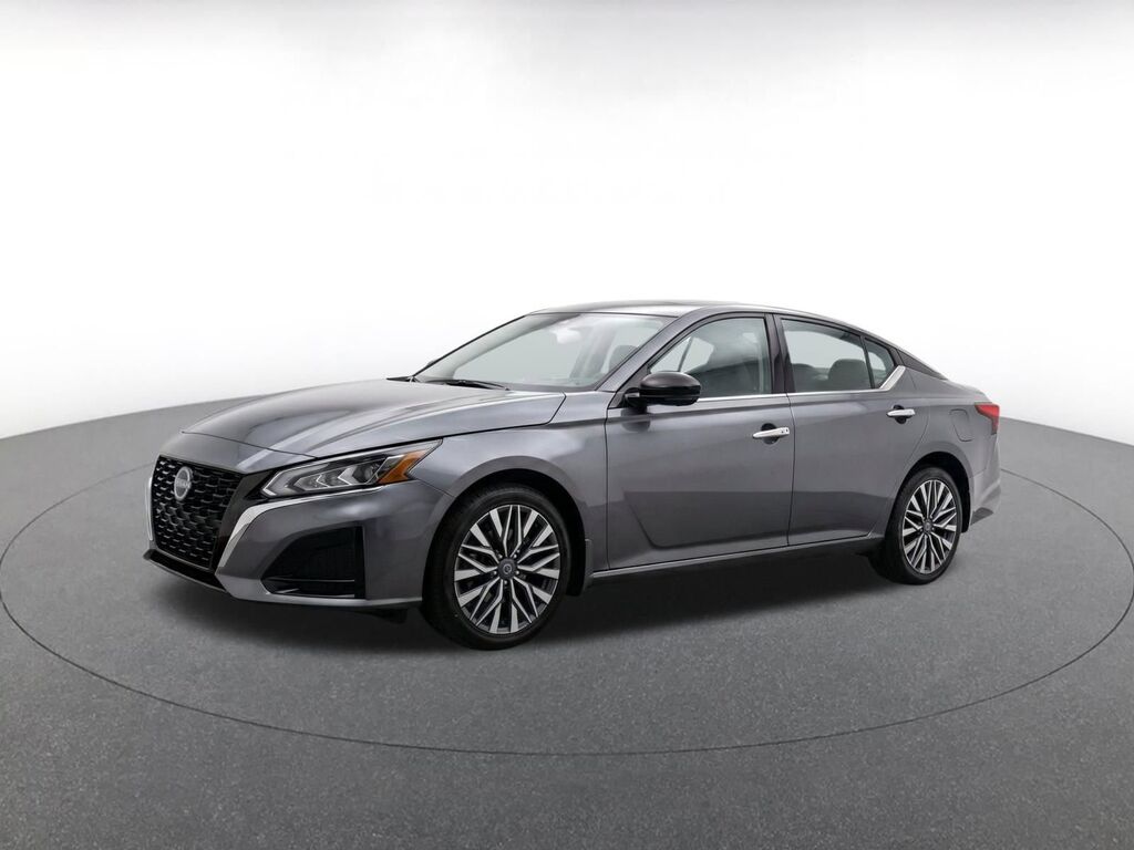 2025 Nissan Altima SV — photo 1 of 1
