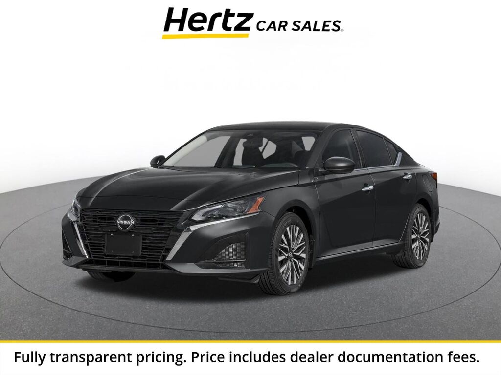 2025 Nissan Altima SV — photo 1 of 6