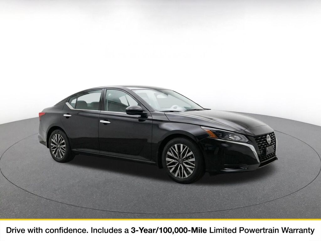 2025 Nissan Altima SV — photo 1 of 1