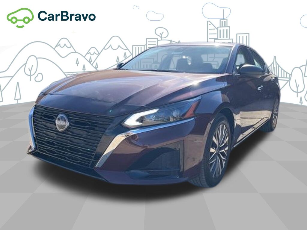 2025 Nissan Altima SV FWD — photo 1 of 6