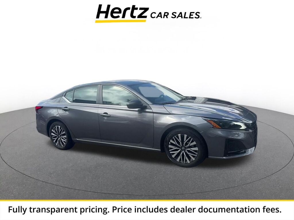 2026 Nissan Altima SV — photo 1 of 13