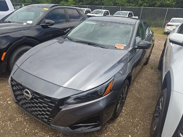 2026 Nissan Altima 2.5 SV — photo 1 of 26