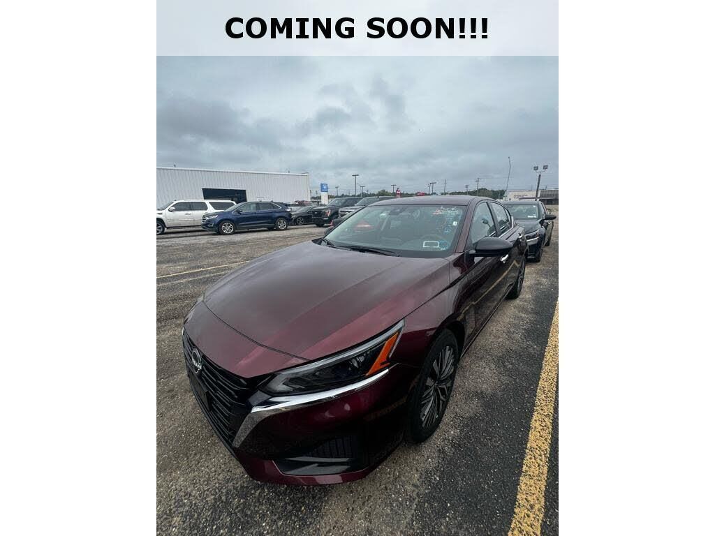 2025 Nissan Altima 2.5 SV — photo 1 of 1