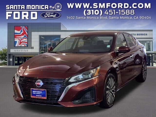 2023 Nissan Altima 2.5 SV — photo 1 of 13