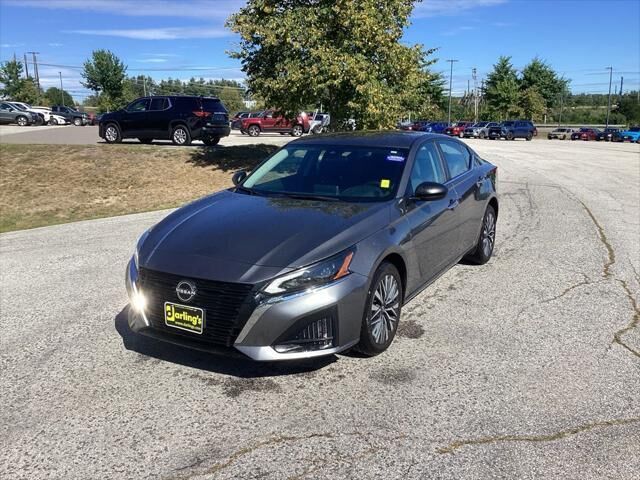 2024 Nissan Altima 2.5 SV — photo 1 of 5