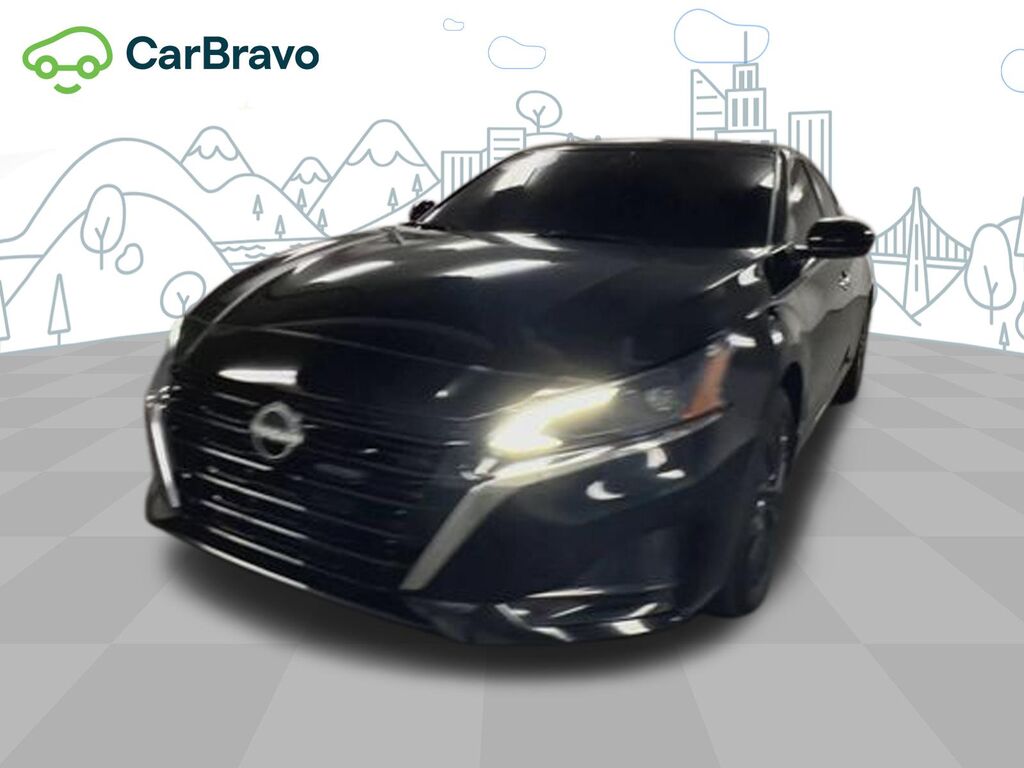 2025 Nissan Altima SV — photo 1 of 6