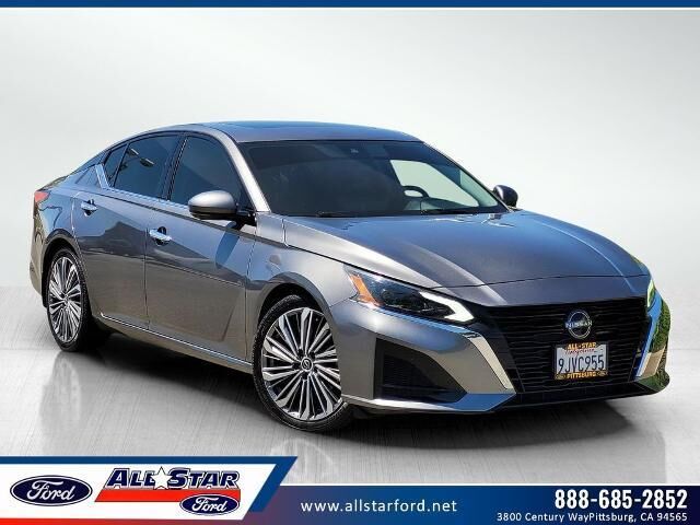 2023 Nissan Altima 2.5 SL — photo 1 of 20