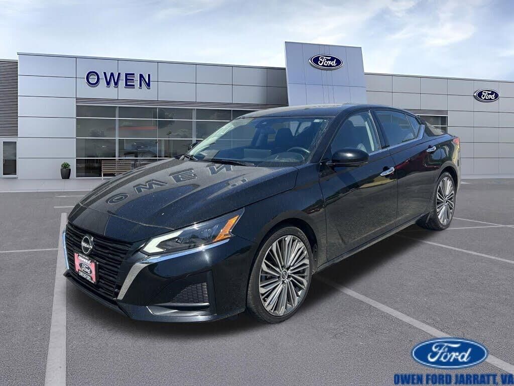2023 Nissan Altima 2.5 SL — photo 1 of 14