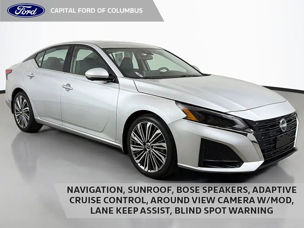 2023 Nissan Altima 2.5 SL — photo 1 of 13