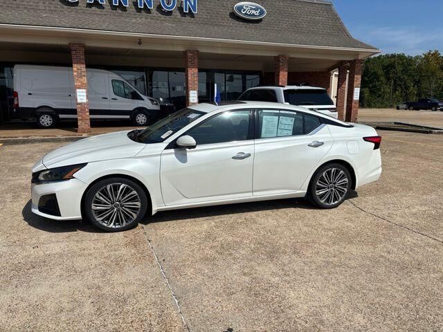 2023 Nissan Altima 2.5 SL