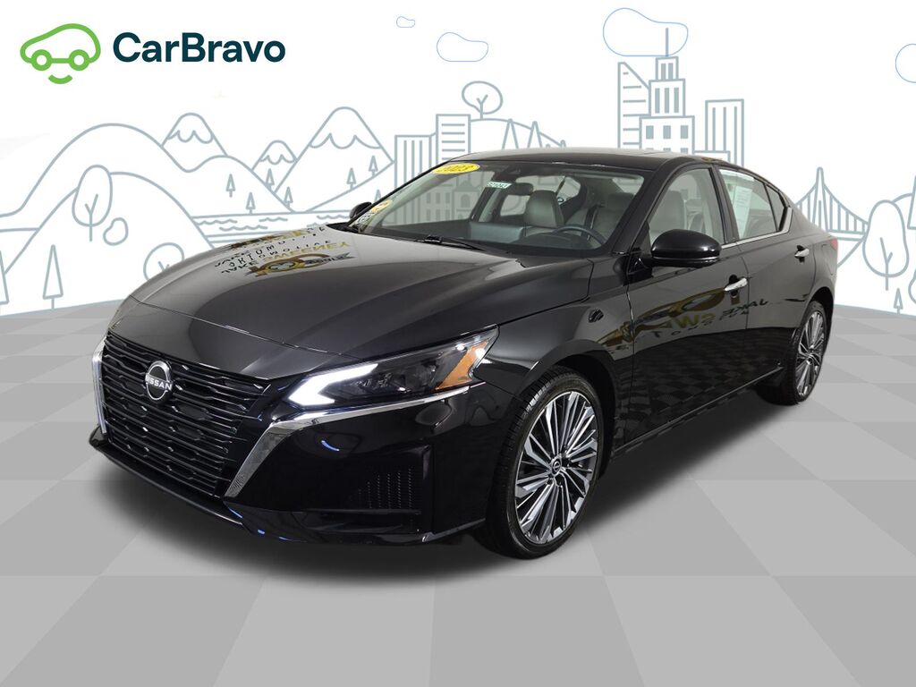 2023 Nissan Altima SL Intelligent AWD — photo 1 of 6