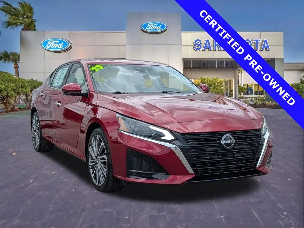 2023 Nissan Altima 2.5 SL — photo 1 of 13