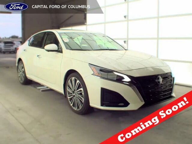2023 Nissan Altima 2.5 SL — photo 1 of 15