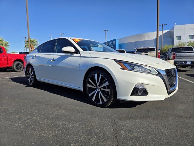 2022 Nissan Altima 2.5 Platinum