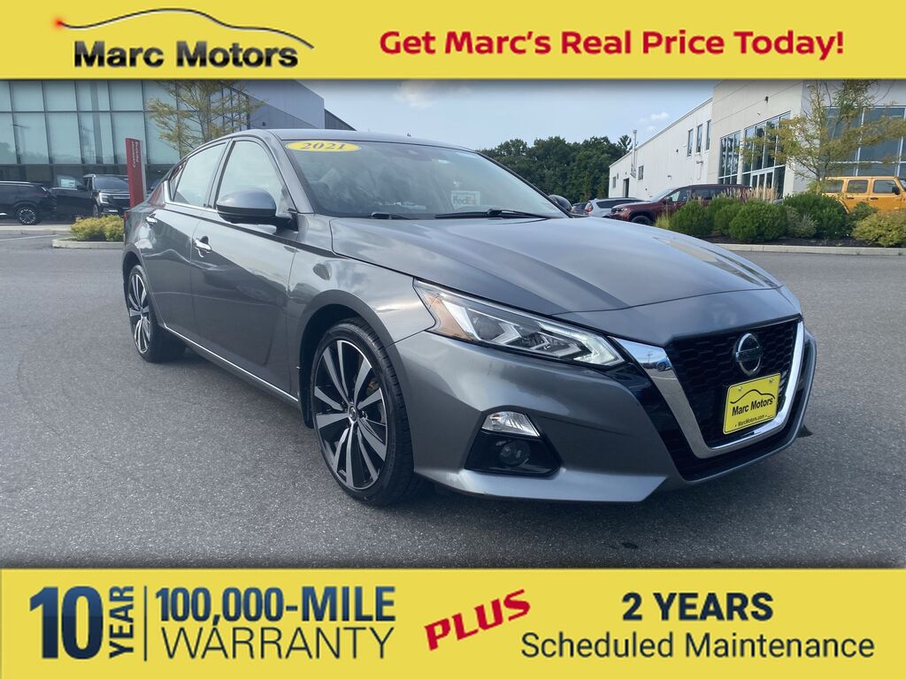 2021 Nissan Altima 2.5 Platinum — photo 1 of 13