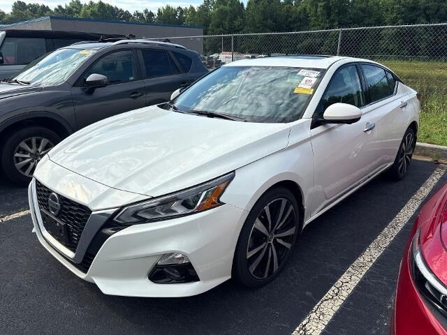 2022 Nissan Altima 2.5 Platinum