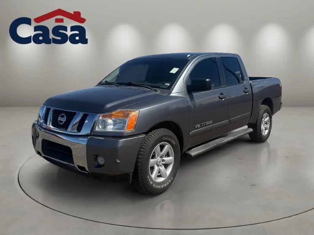 2014 Nissan Titan SV — photo 1 of 13