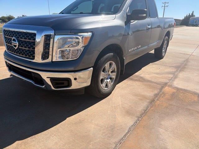 2018 Nissan Titan SV